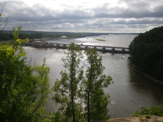 Dam on the Illinois River